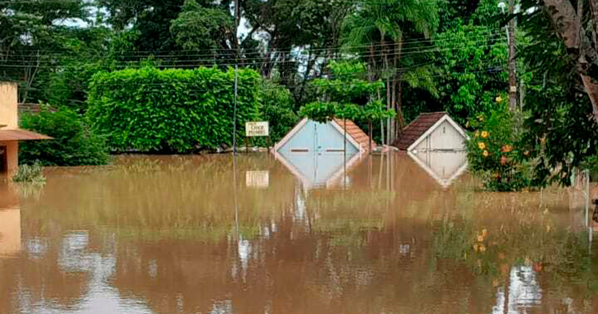 Enchente no Acre atinge casa que foi do líder seringueiro Chico Mendes - Foto: Ronaira Barros