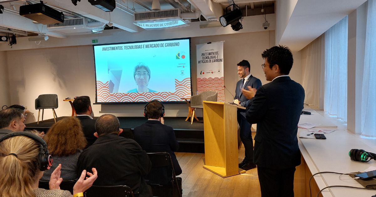 Joint Crediting Mechanism (JCM): financiamento, transferência de tecnologia e creditação de reduções de emissões em projetos de baixo carbono • Keitaro Tsuji, Diretor do Office for the JCM and International Carbon Market, Global Environmental Bureau, Ministry of the Environment, Japão.