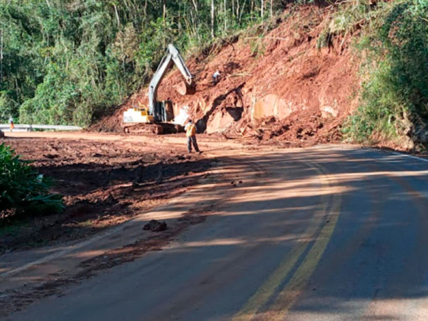 Ferramenta do Ministério dos Transportes mostra a recuperação das rodovias federais no Rio Grande do Sul, em painel interativo com mapa e fotos (Fonte: Ministério dos Transportes)