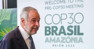 Brasília (DF) 13/10/2025 - O presidente da COP30, embaixador André Corrêa do Lago, participa da abertura da Pré-COP30. Foto: <a href="https://agenciabrasil.ebc.com.br/foto/2025-10/alckmin-e-ministros-participam-da-abertura-da-pre-cop30-1760369352-0" target="_blank">Fabio Rodrigues-Pozzebom/Agência Brasil</a>
